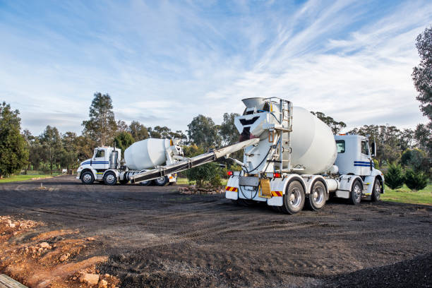 Best Custom Concrete Contractor  in Sumner, IL